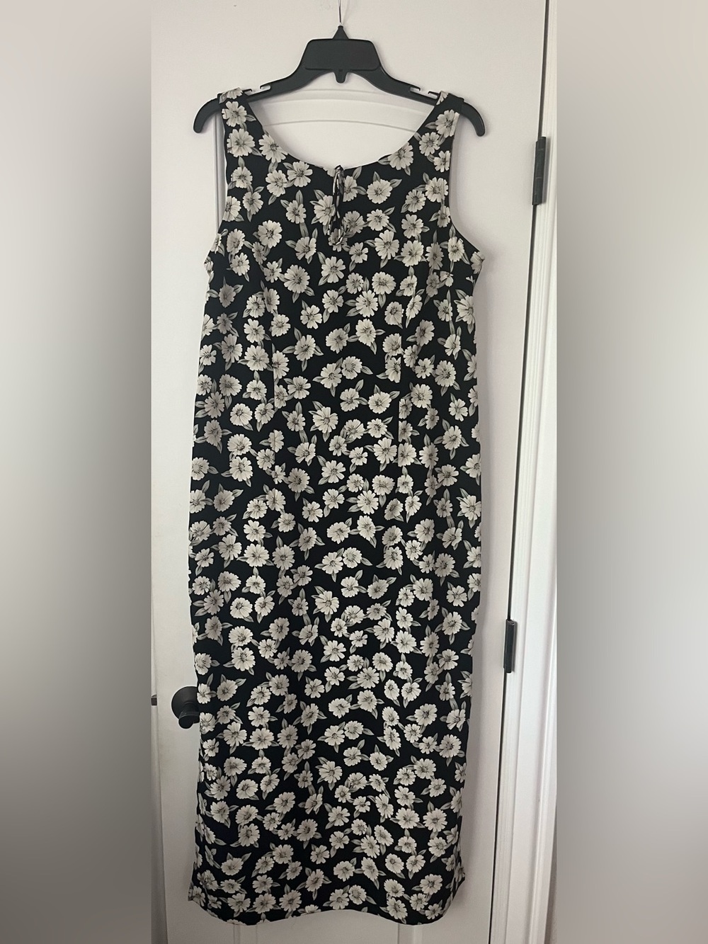 Kathie Lee Collection Black and White Floral maxi dress